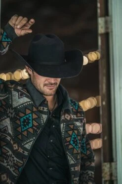 "Presidio" Hooey Bomber Jacket Tan/Brown Aztec Pattern -Hooey Brands IMG 8932